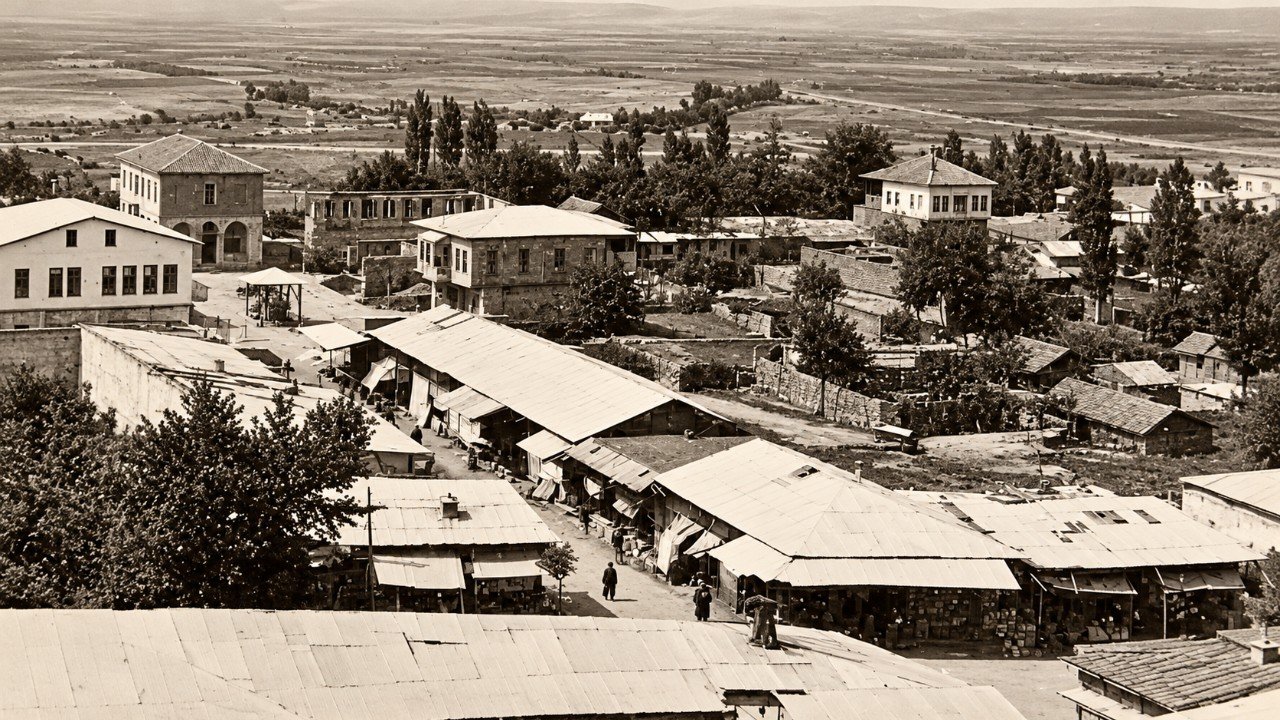 İş Bankası Palalı Süleymana Dönerken