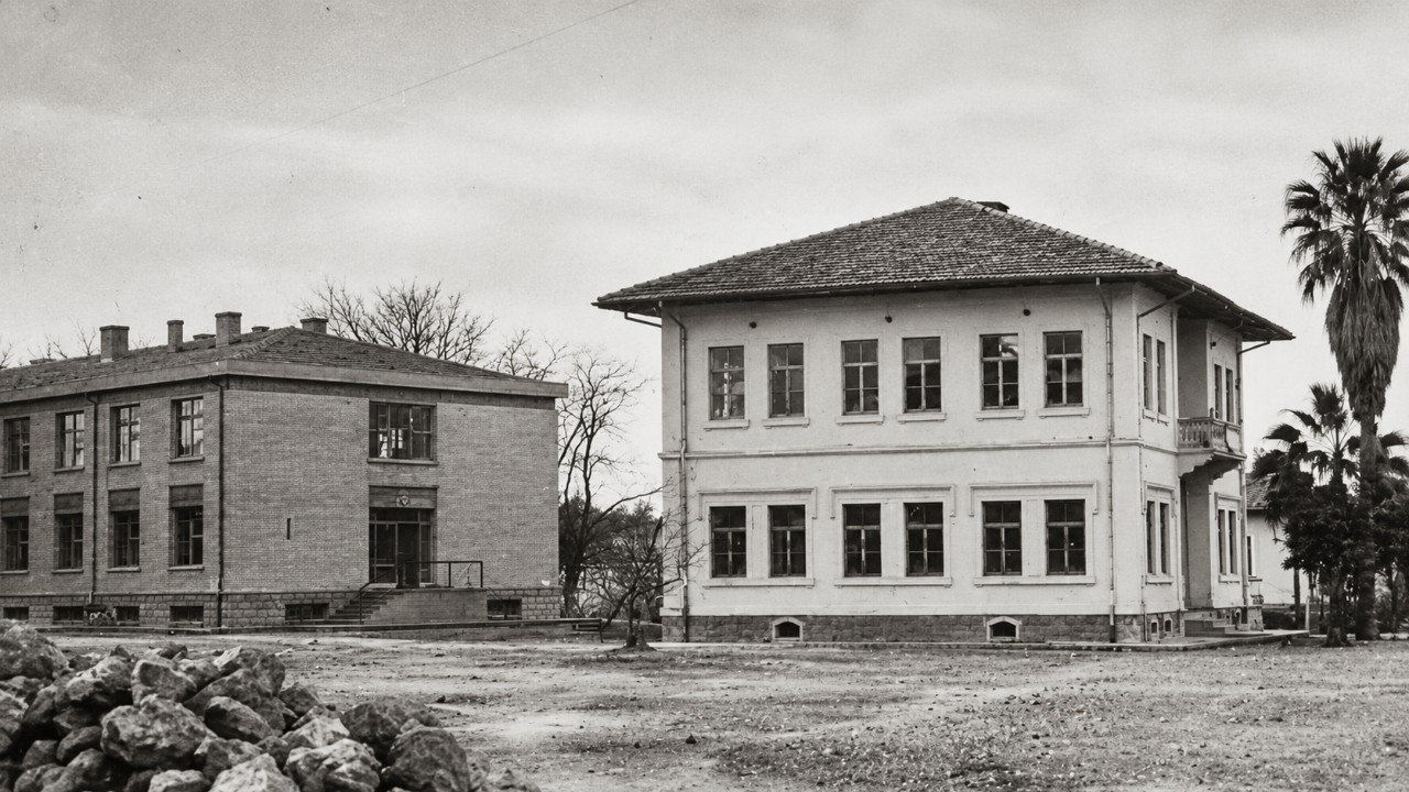 Eski Valilik ve Özel İdare Binası