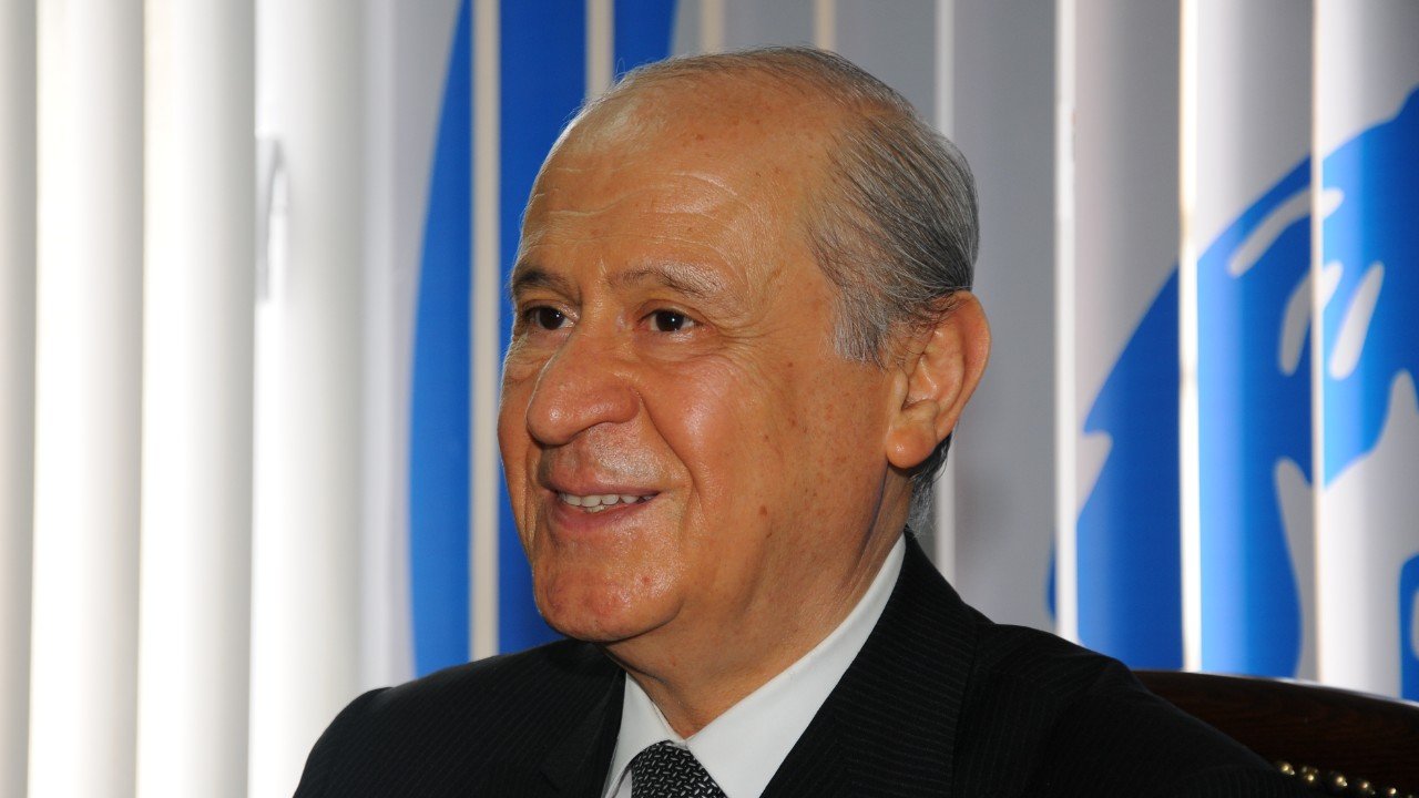 Devlet Bahçeli Kimdir?